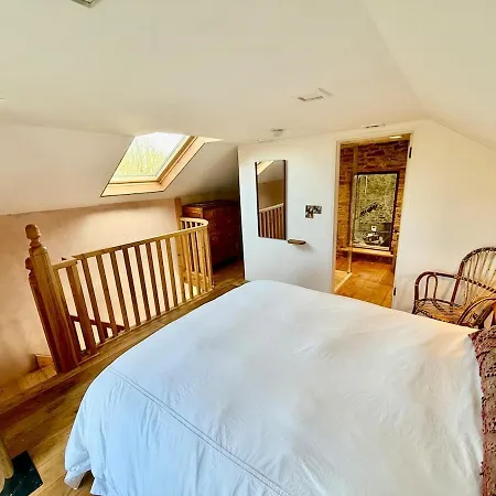 Daire Barn Retreat With Mountain Views *